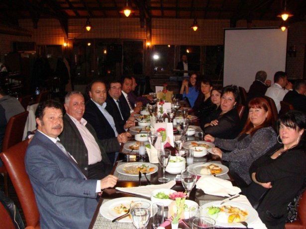 3. Yıl Aile Yemeğimiz 4.01.2012 tarihinde Korumar Sedir Restaurant`ta yapılıyor.